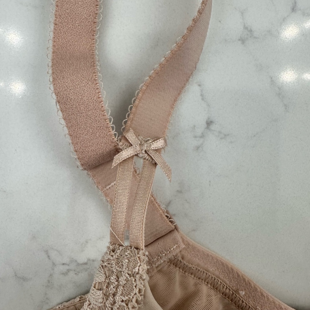 Simone Perele Elegant Lace Trimmed Beige Bra - Picture 3 of 9